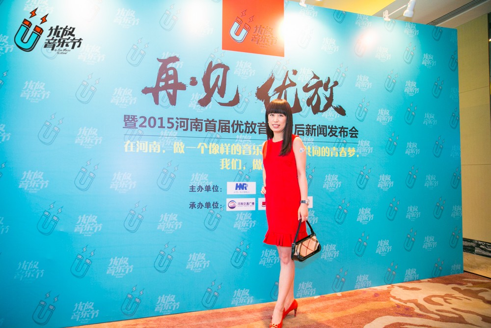 美女主播佳音！
