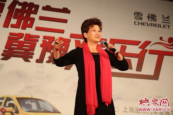 張春榮演唱的《香魂女》選段，博得觀眾陣陣掌聲。