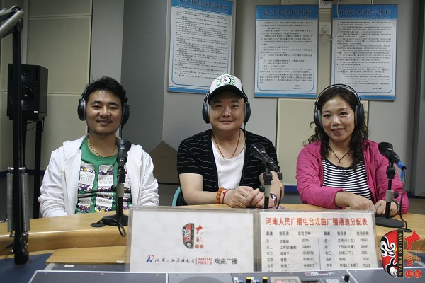 河南方言話語《老湯》主演、著名青年表演藝術(shù)家范軍等正在直播中。。。