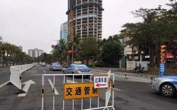 一家五口滯留?？?天 港口附近方便面都買不到