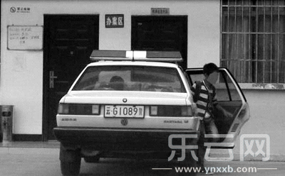 網(wǎng)友舉報(bào)云南紅河州森林公安警車私用。