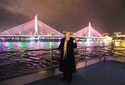 2012年2月3日，德國總理默克爾夜游廣州。