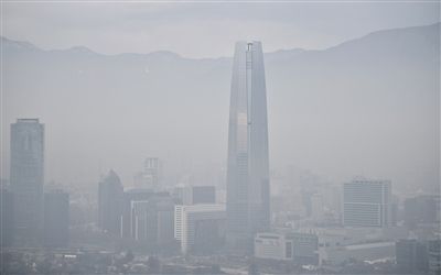 21日，智利首都圣地亞哥被霧霾籠罩。
