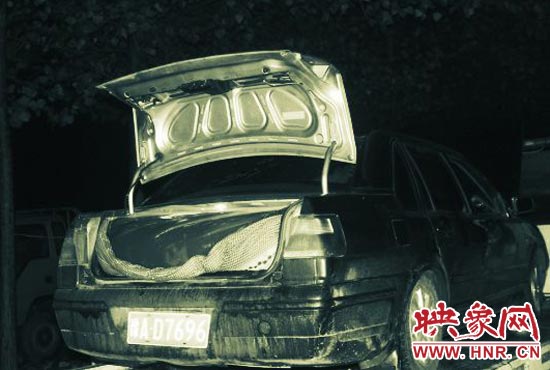圖為改裝后的轎車，專門用于儲油
