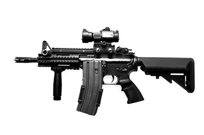 M16步槍，全槍長：986mm，空槍重：3.26公斤，戰(zhàn)斗全重：4公斤，最大有效射程：800米