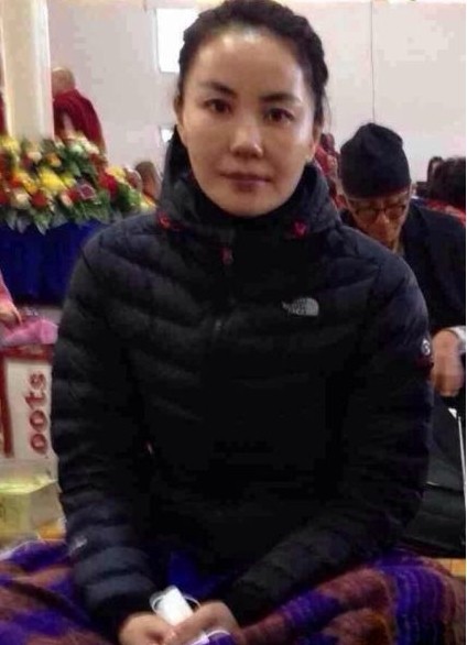 網(wǎng)友曝王菲現(xiàn)身泰國(guó)參加禪修班。