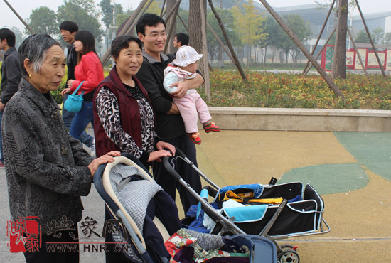 “溫馨九九重陽(yáng)節(jié) 陪著父母去游園”活動(dòng)圓滿舉行