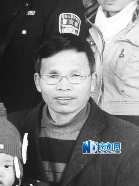 偷拍縣長收禮的萬載縣人汪冬根?！D片由當(dāng)事人家屬提供