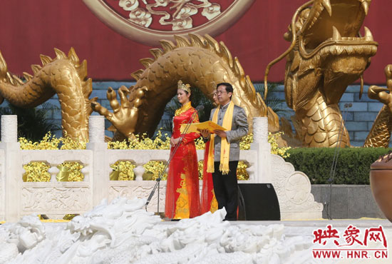省委副書記、省政協(xié)主席葉冬松致歡迎詞。映象網(wǎng)記者 邵恰 攝