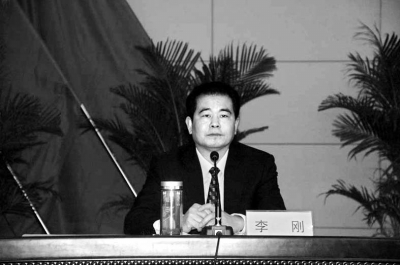 濮陽市委常委、市委政法委書記李剛