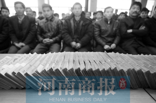打擊拖欠農(nóng)民工工資，鄭州今年又出狠招（資料圖）河南商報(bào)記者 王春勝/攝