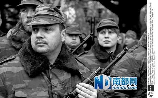 9日，烏克蘭克里米亞自治共和國的親俄武裝士兵舉行宣誓儀式。