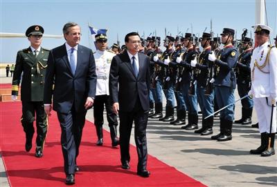 　6月19日，國務(wù)院總理李克強(qiáng)乘專機(jī)抵達(dá)雅典國際機(jī)場，開始對(duì)希臘進(jìn)行正式訪問。