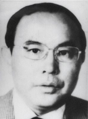胡玉興 現(xiàn)年59歲，外逃前任山西省太原市住房制度改革辦公室主任，2002年7月逃往澳大利亞或新西蘭。