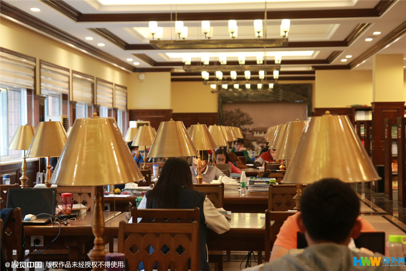 重慶大學(xué)改造翻新的“民國風(fēng)圖書館”走紅網(wǎng)絡(luò)，引得無數(shù)網(wǎng)友點贊