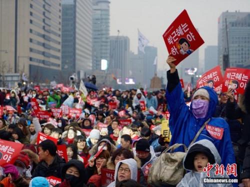 11月26日，韓國爆發(fā)“親信干政”事件后第五輪大規(guī)模集會。