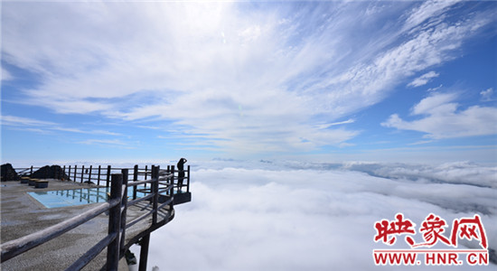 這個(gè)夏天,21℃老君山精彩不斷、主題活動(dòng)驚爆眼球、更有百萬大獎(jiǎng)等你拿!