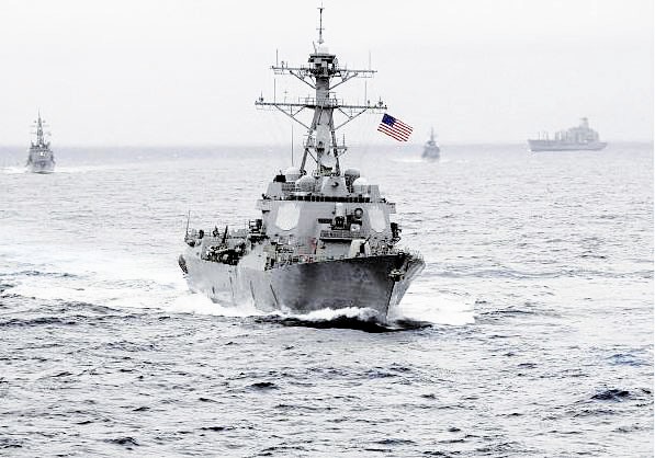 美軍艦非法進(jìn)入中國海域為哪般？