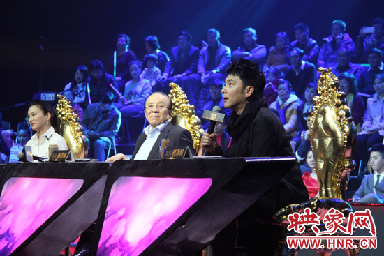 李玲玉、楊洪基、林依輪三位明星評(píng)委